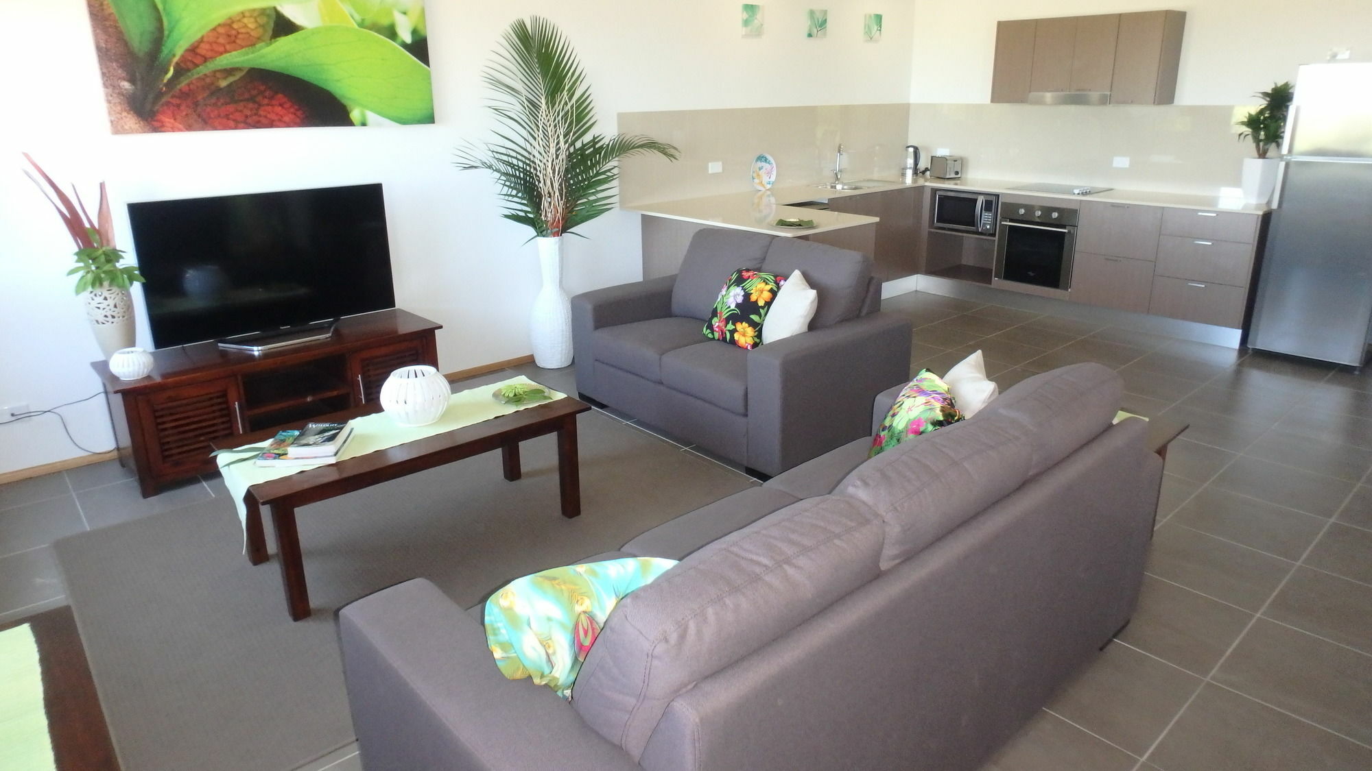Nautilus Apartments Мишен-Бич Экстерьер фото