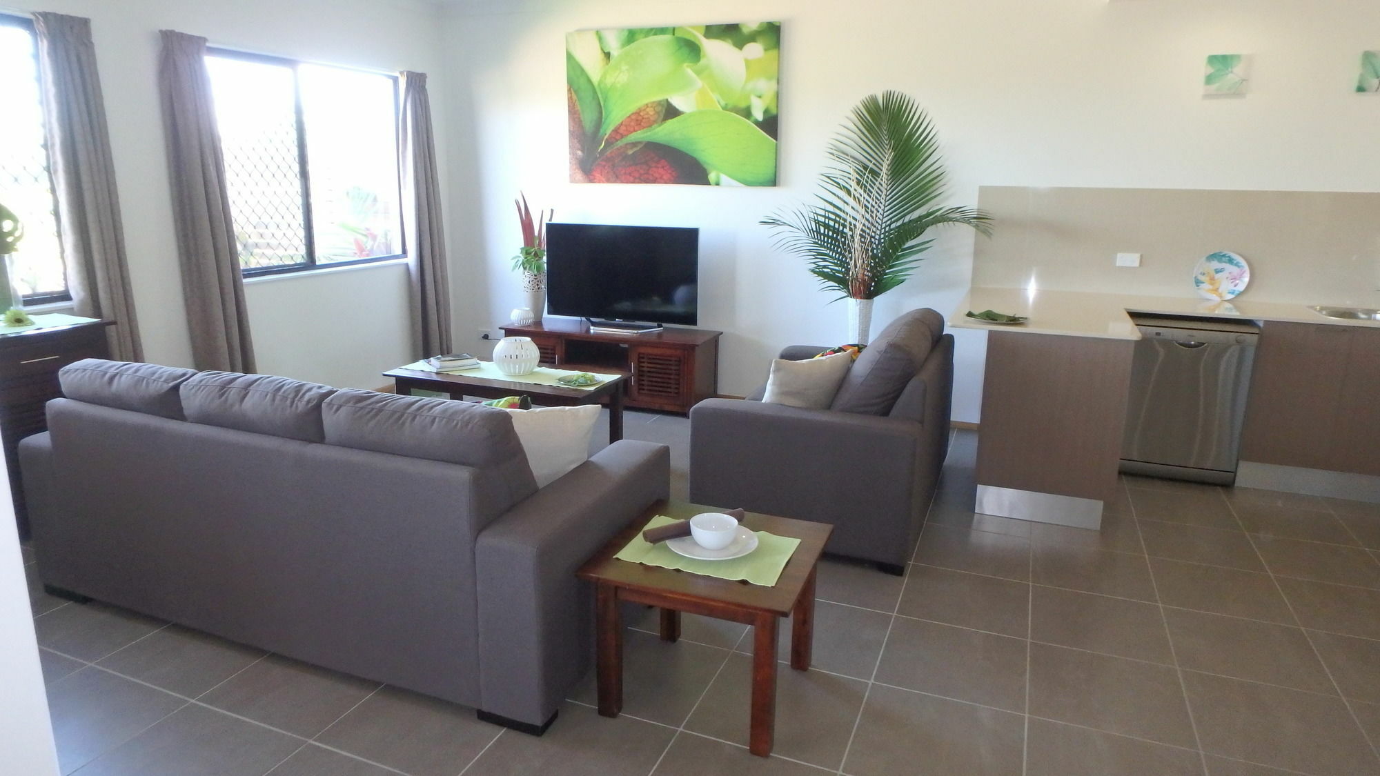 Nautilus Apartments Мишен-Бич Экстерьер фото